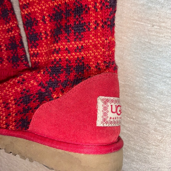 Uggs : Knit Boot -Red - Picture 4 of 4
